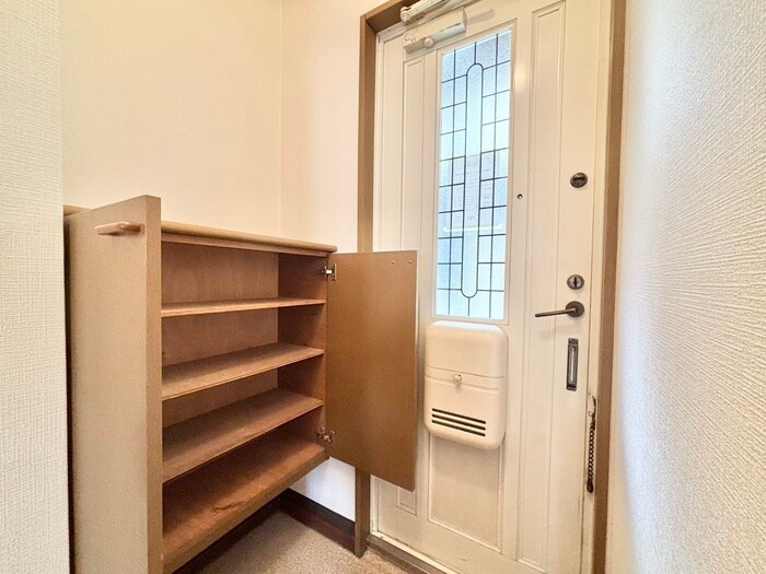 物件内観写真15　(靴箱)