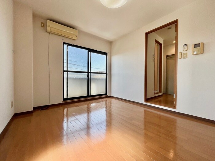 物件内観写真7　(居室)