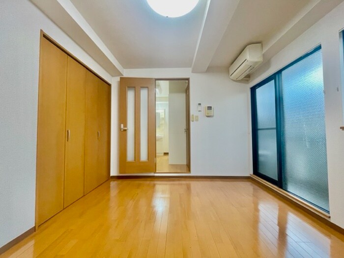 物件内観写真9　(居室)