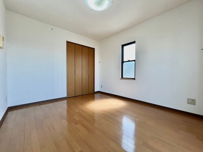 物件内観写真9　(居室)