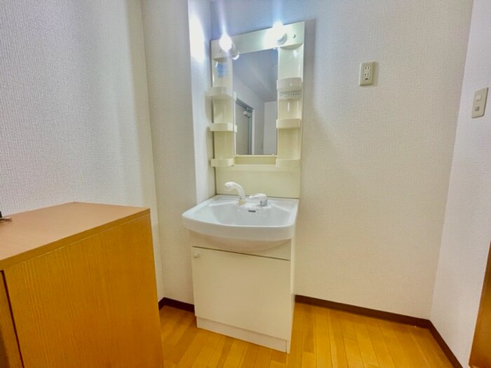 物件内観写真13　(洗面)