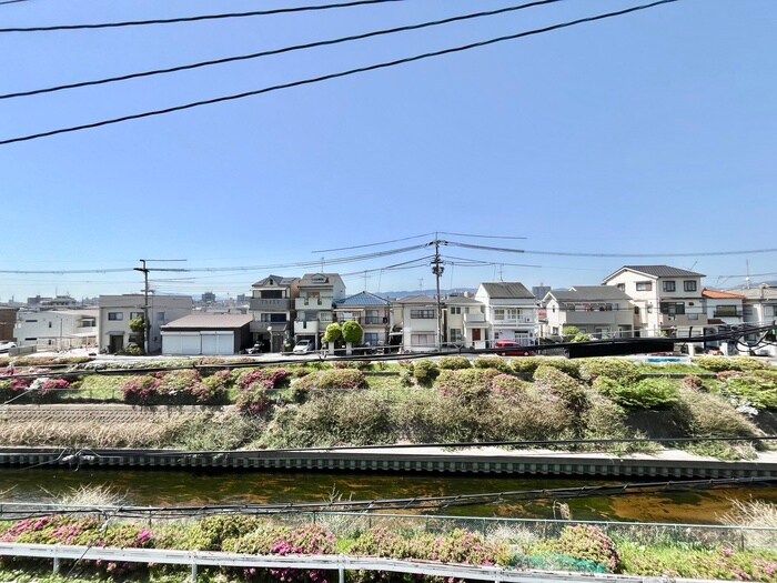 物件内観写真19　(室内からの展望)