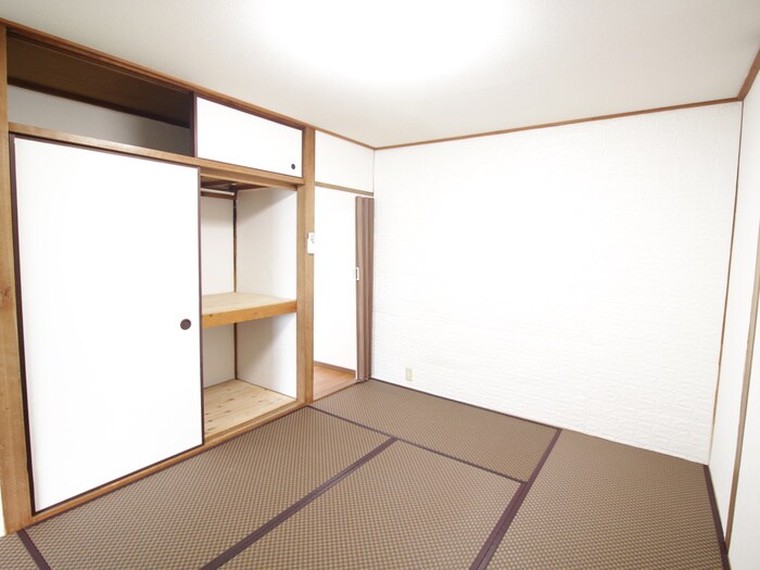 物件内観写真13　(居室)