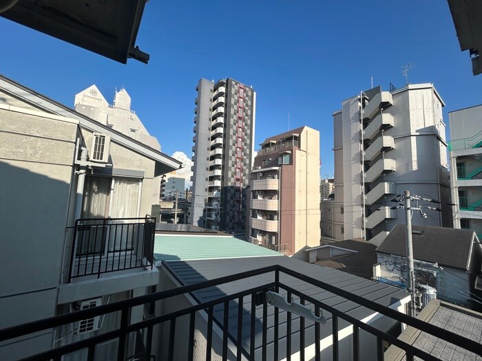 ルーブル小川の室内からの展望