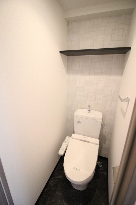 物件内観写真8　(トイレ)