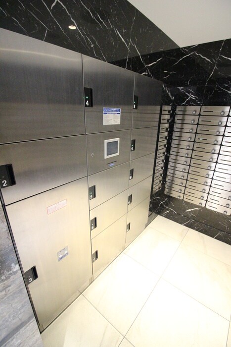 物件外観写真4　(建物設備)