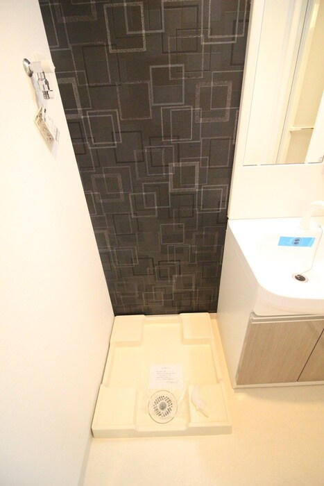 物件内観写真10　(洗濯機置場)