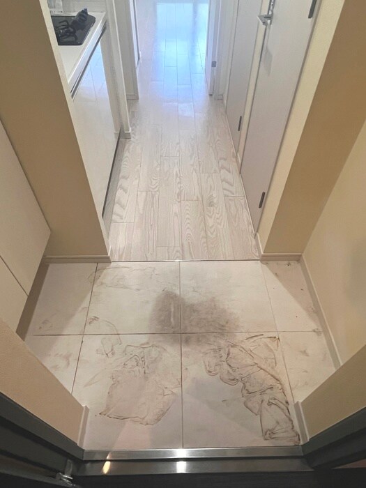 物件内観写真15　(玄関)