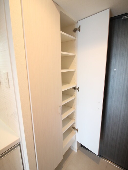 物件内観写真18　(靴箱)