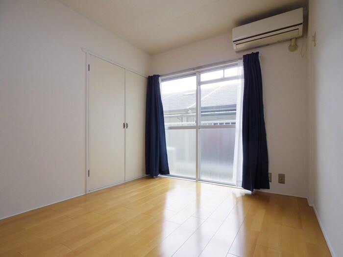 物件内観写真9　(居室)