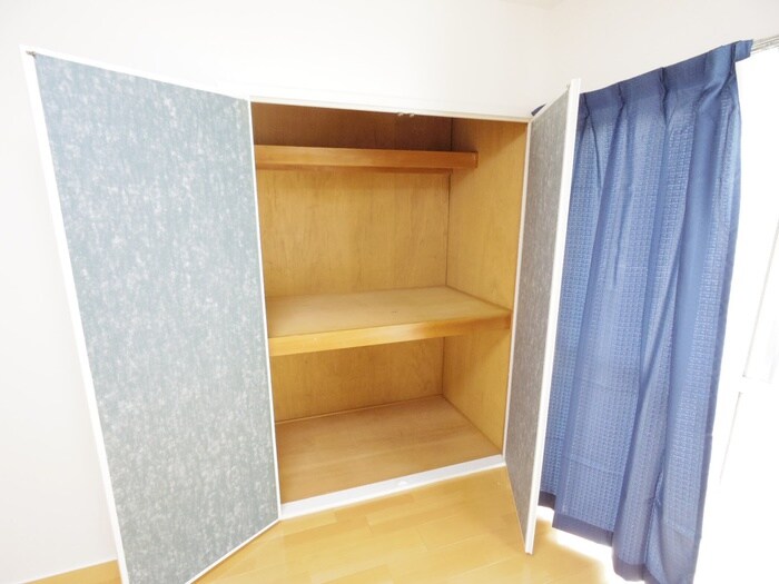 物件内観写真10　(収納)