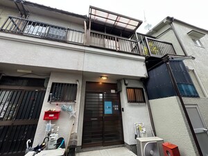 太秦安井北御所町貸家外観写真