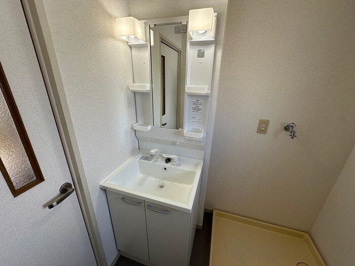 物件内観写真9　(洗面)