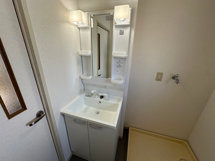 物件内観写真9　(洗面)