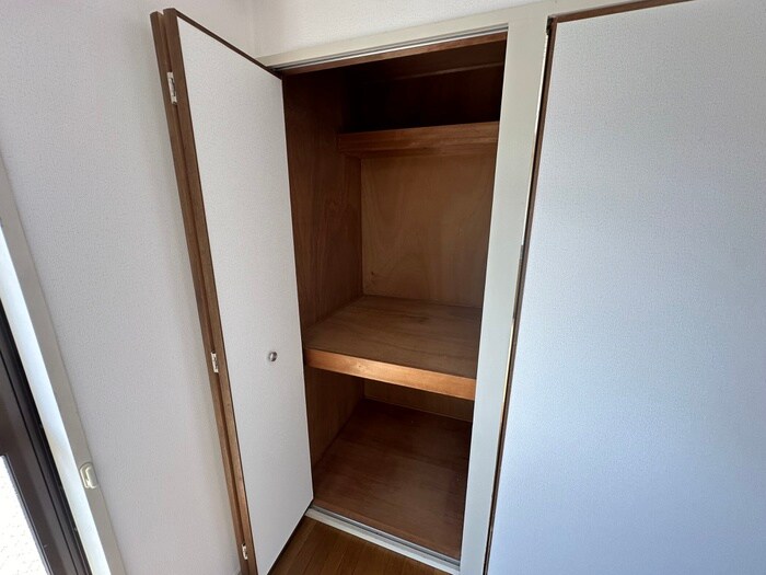 物件内観写真18　(収納)