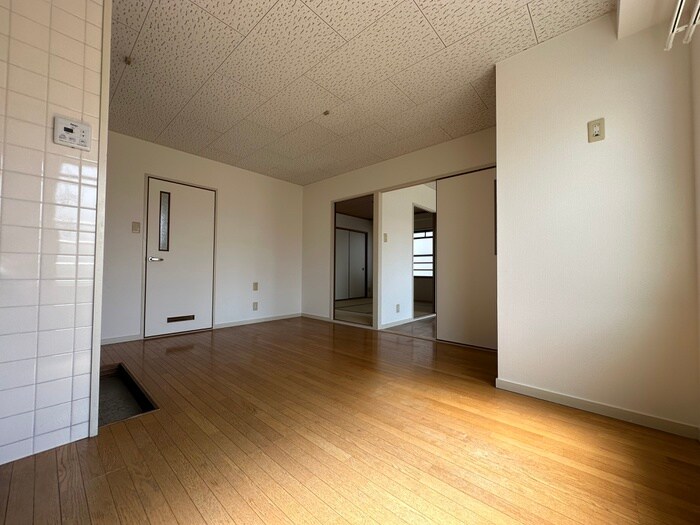 物件内観写真19　(居室)