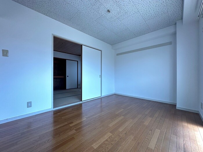 物件内観写真19　(居室)