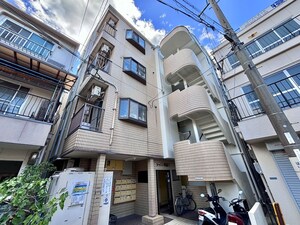 シャルレ寝屋川外観写真