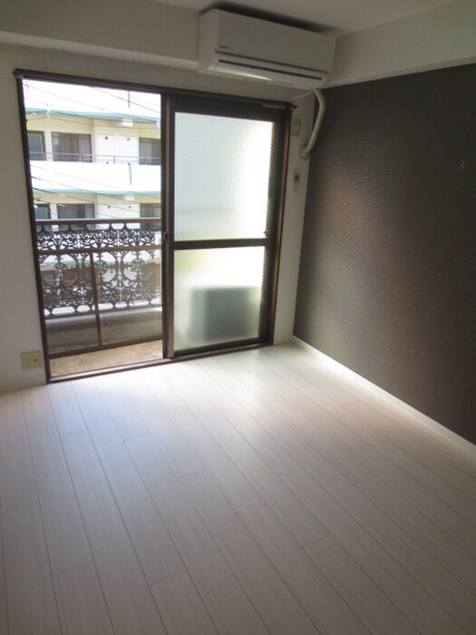 物件内観写真6　(居室)