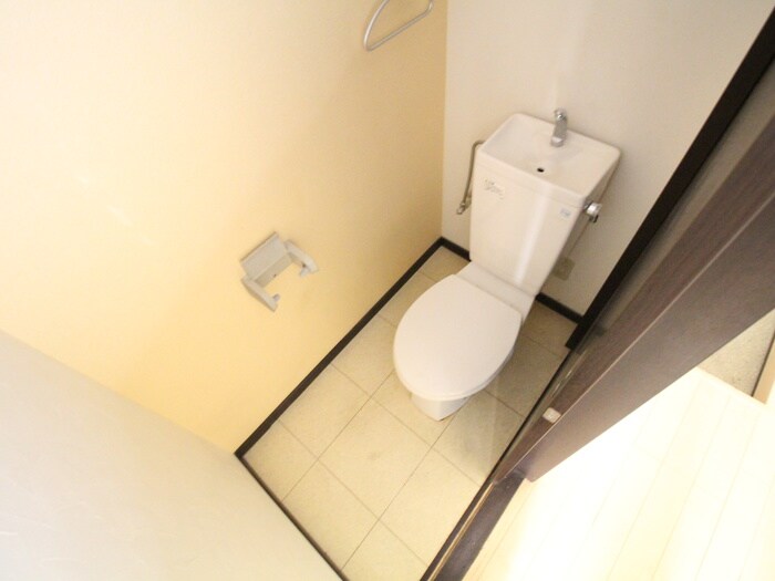 物件内観写真12　(トイレ)