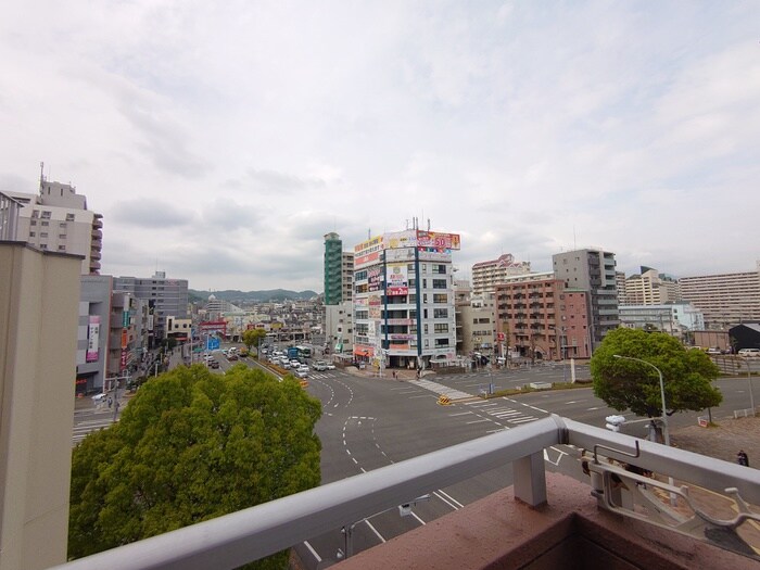 物件内観写真16　(室内からの展望)