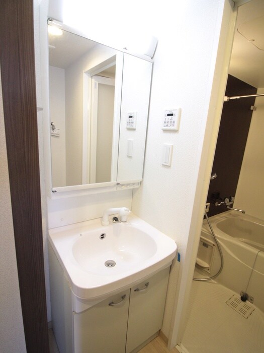 物件内観写真7　(洗面)