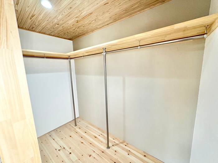 物件内観写真13　(収納)