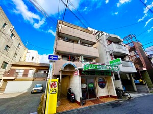 ファミリ－マンション外観写真