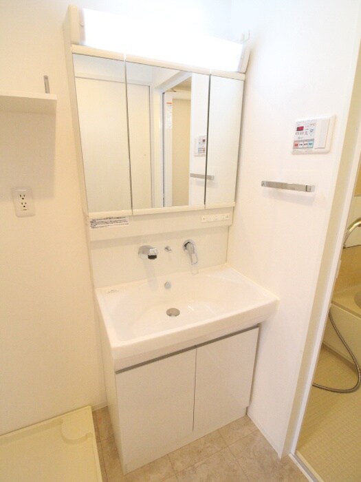 物件内観写真11　(洗面)