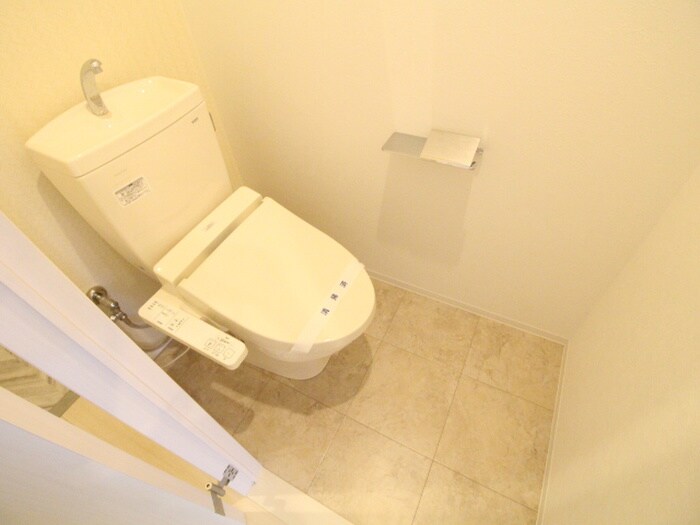 物件内観写真12　(トイレ)