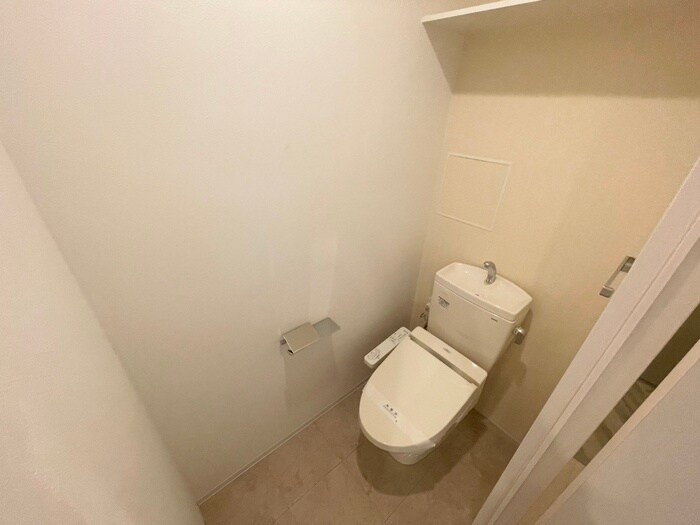 物件内観写真13　(トイレ)