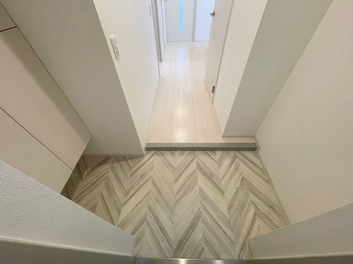 物件内観写真17　(玄関)