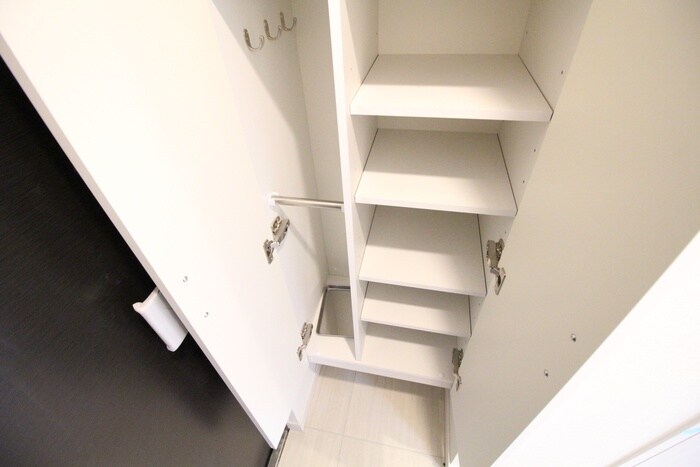 物件内観写真14　(靴箱)