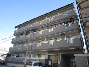 市之町ローズハイツ外観写真