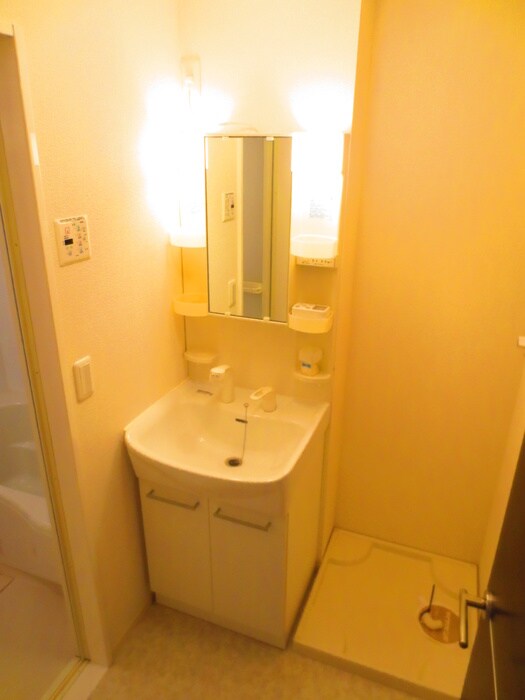 物件内観写真8　(洗面)