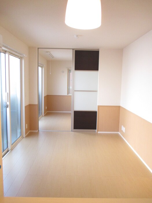 物件内観写真7　(居室)