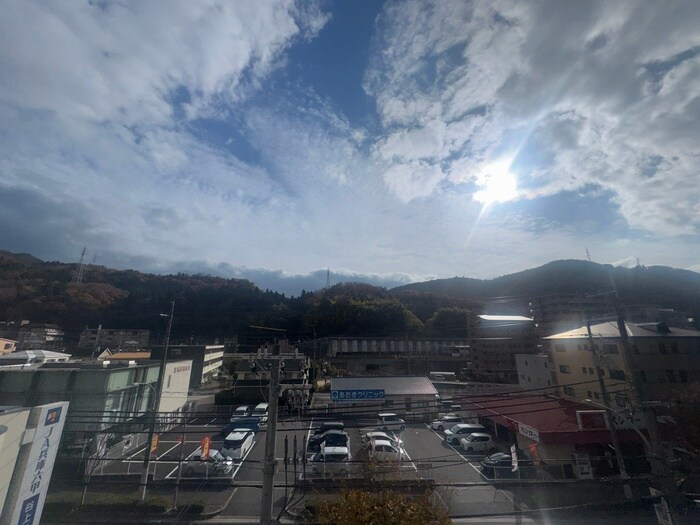 物件内観写真17　(室内からの展望)