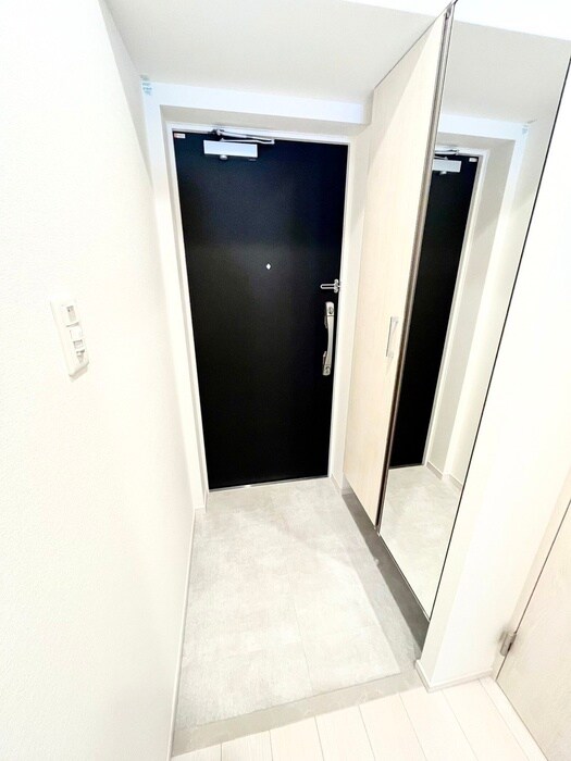 物件内観写真17　(玄関)