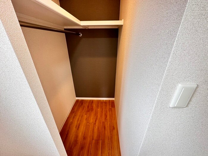 物件内観写真11　(収納)