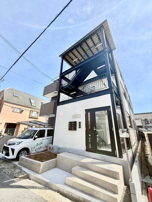 物件外観写真1　(外観写真)