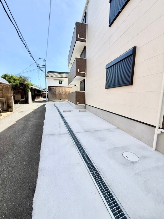 物件外観写真4　(駐車場)