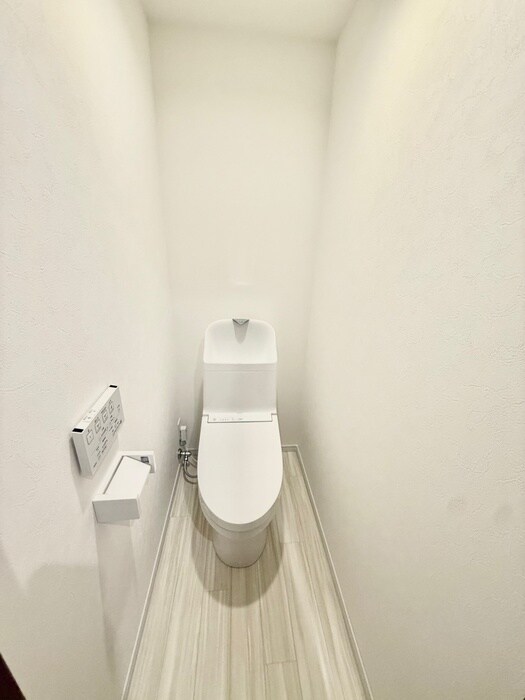 物件内観写真12　(トイレ)