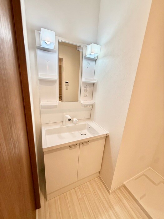 物件内観写真13　(洗面)