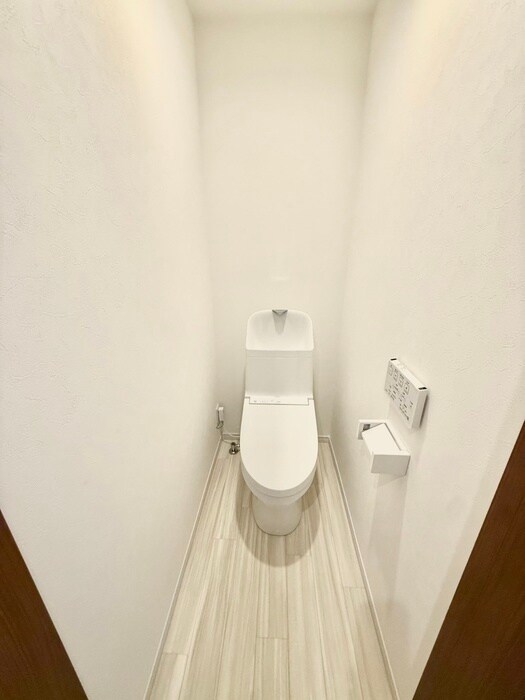 物件内観写真14　(トイレ)