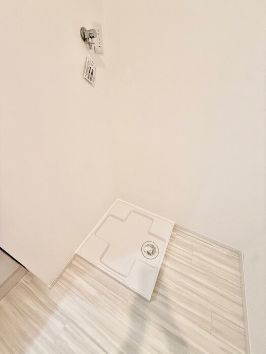 物件内観写真14　(洗濯機置場)