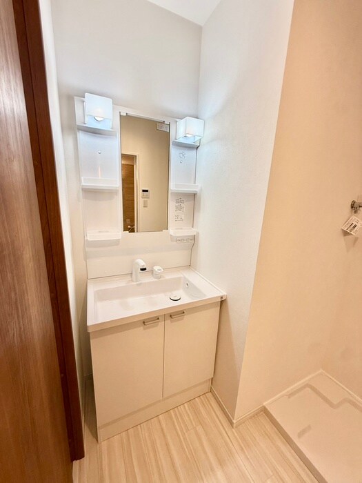 物件内観写真15　(洗面)