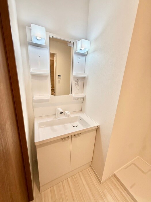 物件内観写真15　(洗面)