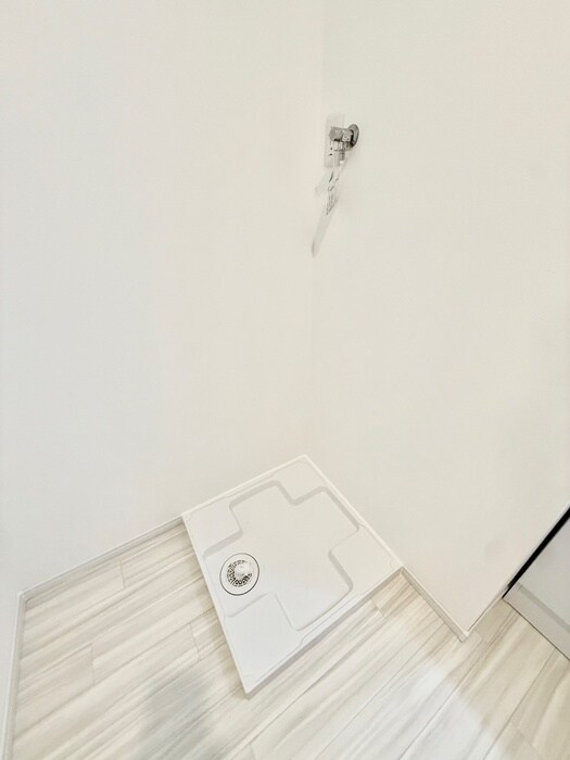 物件内観写真16　(洗濯機置場)