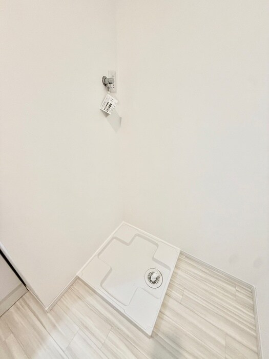 物件内観写真16　(洗濯機置場)