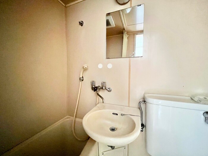 物件内観写真11　(洗面)